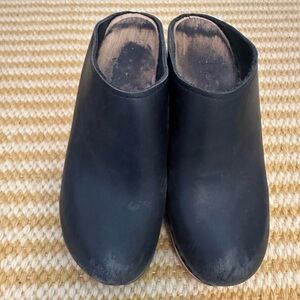 No 6 New School Wedge Clog Size 36